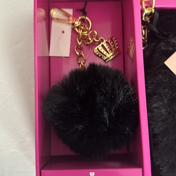 NIB Juicy Couture Flap Crossbody & Keychain Gift Box Set - Picture 2 of 6